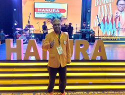 Ketua Aliansi Peduli Papua Penuh Damai (PAPEDA) , Yulianus Dwaa,SKM