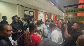 Heri Naap disambut tangis bahagia oleh Herry, keluarga, serta tim penasehat hukum yang mendampinginya sejak awal proses persidangan. Setelah mendengar putusan tersebut, Herry mengucapkan rasa syukur mendalam atas kebebasannya.