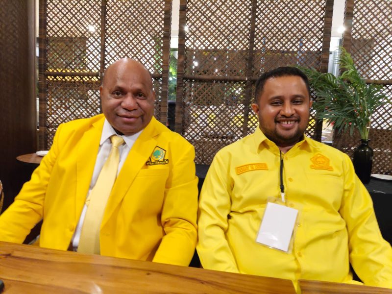 Foto Bersama Ketua DPD Golkar Papua MDF, Ketua Panitia Musyawarah Daerah (Musda) XI Partai Golkar Provinsi Papua, Denny Bonai, menyampaikan apresiasi dan rasa syukur atas terselenggaranya Musda ke-11 di Hotel Suni Abepura 17 oktober 2025 / foto IST