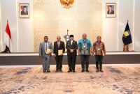 Pejabat yang dilantik yakni Pj. Sekda Papua Lukas Christian Sohilait menggantikan Suzana Wanggai, F. Dani Korwa sebagai Kepala Inspektorat Papua, dan Ahmad Djalali sebagai Kepala Dinas Perpustakaan dan Arsip Daerah Papua.