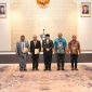 Pejabat yang dilantik yakni Pj. Sekda Papua Lukas Christian Sohilait menggantikan Suzana Wanggai, F. Dani Korwa sebagai Kepala Inspektorat Papua, dan Ahmad Djalali sebagai Kepala Dinas Perpustakaan dan Arsip Daerah Papua.