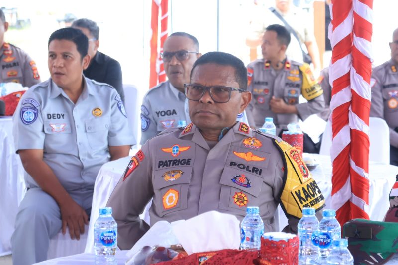 Kapolda Papua, Irjen Pol. Patrige R. Renwarin, S.H., M.Si., mengikuti kegiatan Zoom Meeting Analisa dan Evaluasi (Anev) perkembangan Situasi Keamanan dan Ketertiban Masyarakat (Sitkamtibmas) terkini serta Monitoring Pelayanan Idul Fitri 1447 H, Selasa (24/03/2026).