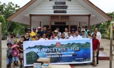 Alumni SMA Unggulan Papua Gelar Aksi Sosial, bantu Gereja dan Masjid di Raja Ampat