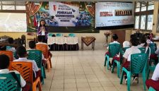 SMP Negeri 9 Merauke menggelar sosialisasi anti-bullying pada MPLS 2026. Ketua IPK Indonesia Wilayah Papua mengajak siswa berani melapor dan menjadi pelopor sekolah bebas perundungan.