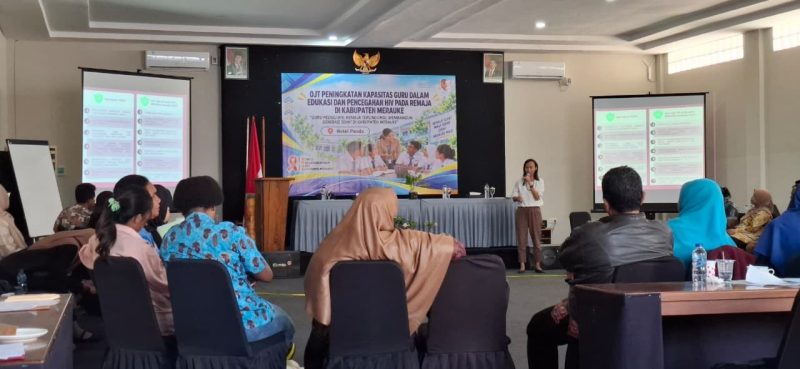 Perkuat Perlindungan Remaja, Guru Merauke Dapat Pembekalan HIV dan Kesehatan Mental