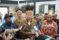 Agus Harimurti Yudhoyono (AHY) tiba di Papua untuk melakukan kunjungan kerja dan bertemu dengan sejumlah kepala daerah di Tanah Papua, Kamis (17/9/2026).