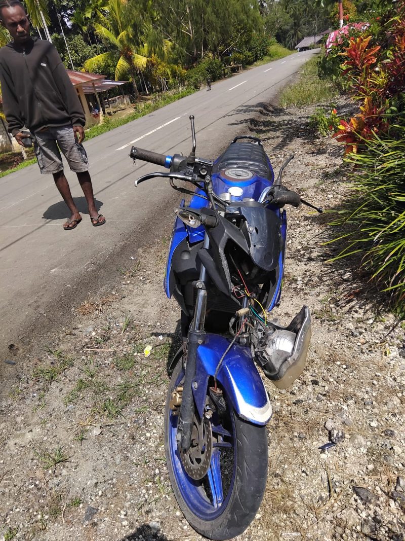 Dok. Polres Jayapura

Barang bukti sepeda motor Yamaha Vixion yang alami kecelakaan lalu lintas mengakibatkan balita usia 5 tahun meninggal dunia terjadi di Jalan Poros Kampung Yansu, Distrik Kemtuk Gresi, Kabupaten Jayapura, Selasa (27/9/2026)